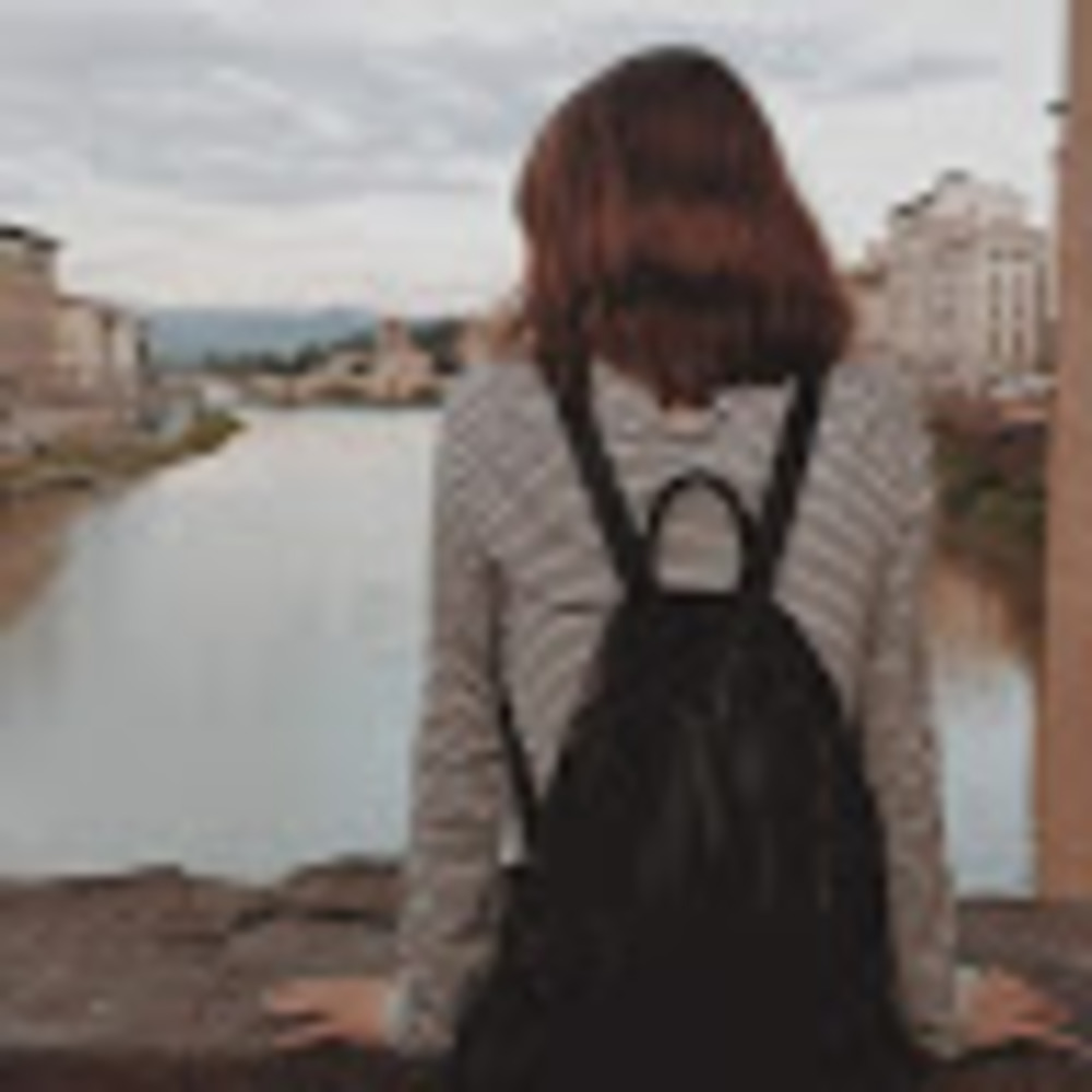 Meet your Posher, Alyssa